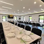 Holdruta Vendeghaz 4* Kunfeherto