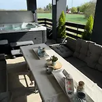 Holdruta Vendeghaz 4* Kunfeherto