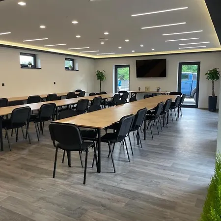 Holdruta Vendeghaz 4* Kunfeherto