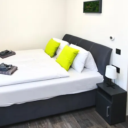 Holdruta Vendeghaz 4*