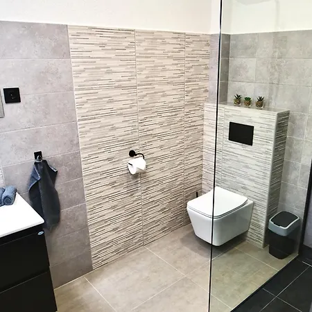 Holdruta Vendeghaz Gæstehus 4*