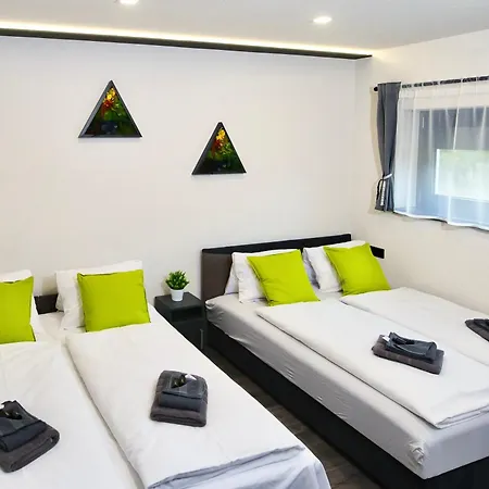 Holdruta Vendeghaz Gæstehus Kunfeherto