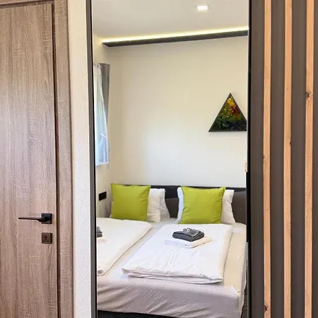 Holdruta Vendeghaz Kunfeherto