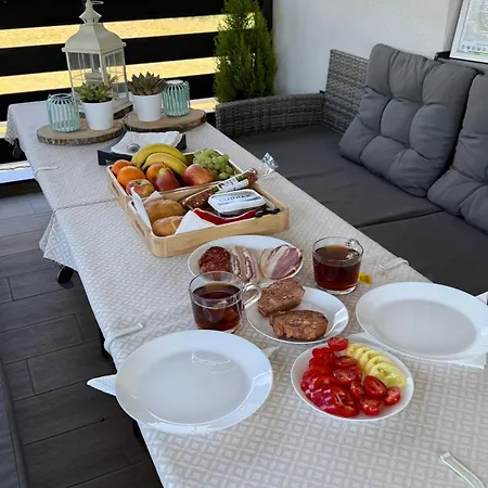 Holdruta Vendeghaz 4* Kunfeherto